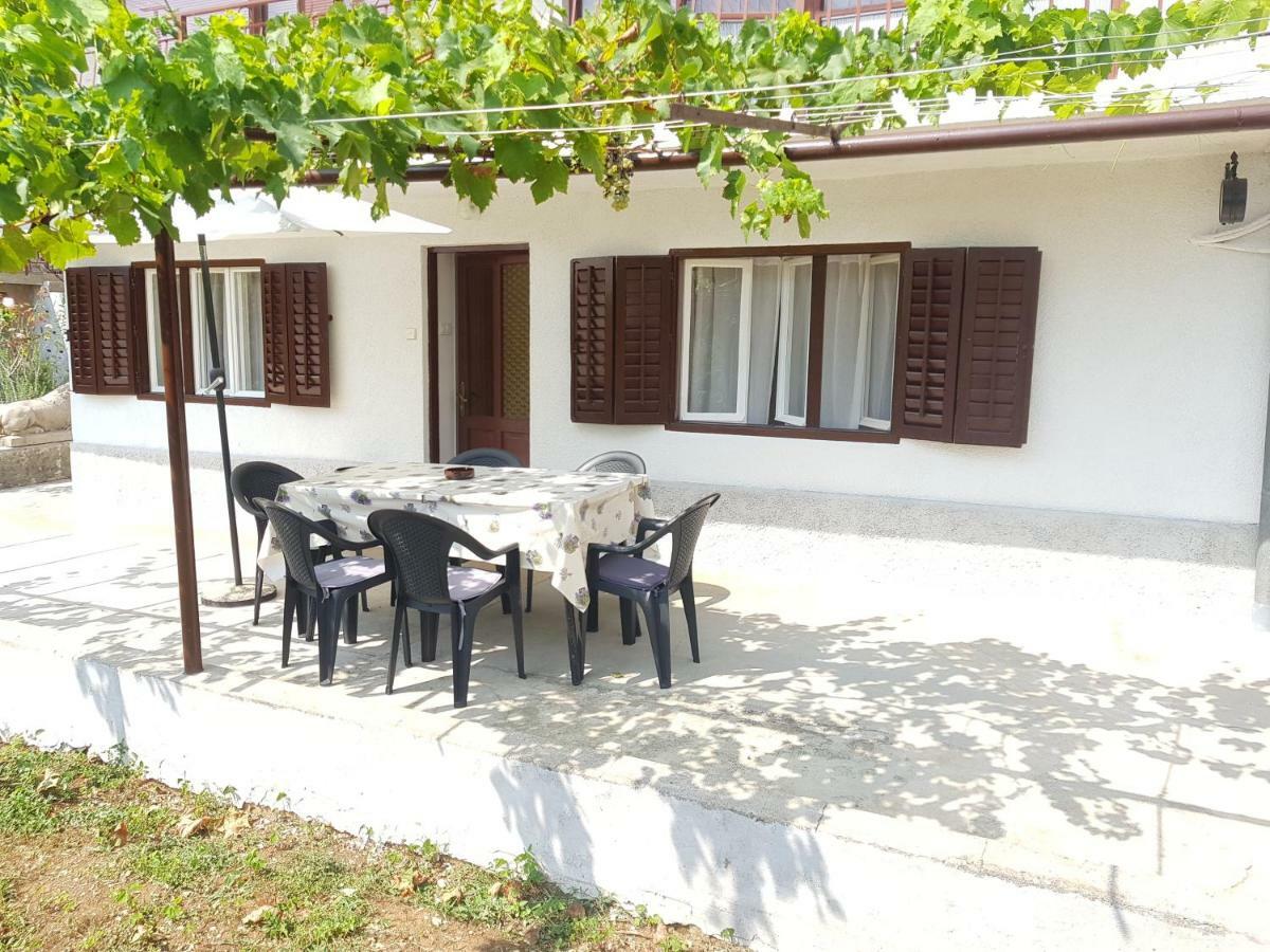 Apartman Ana Lovran Buitenkant foto