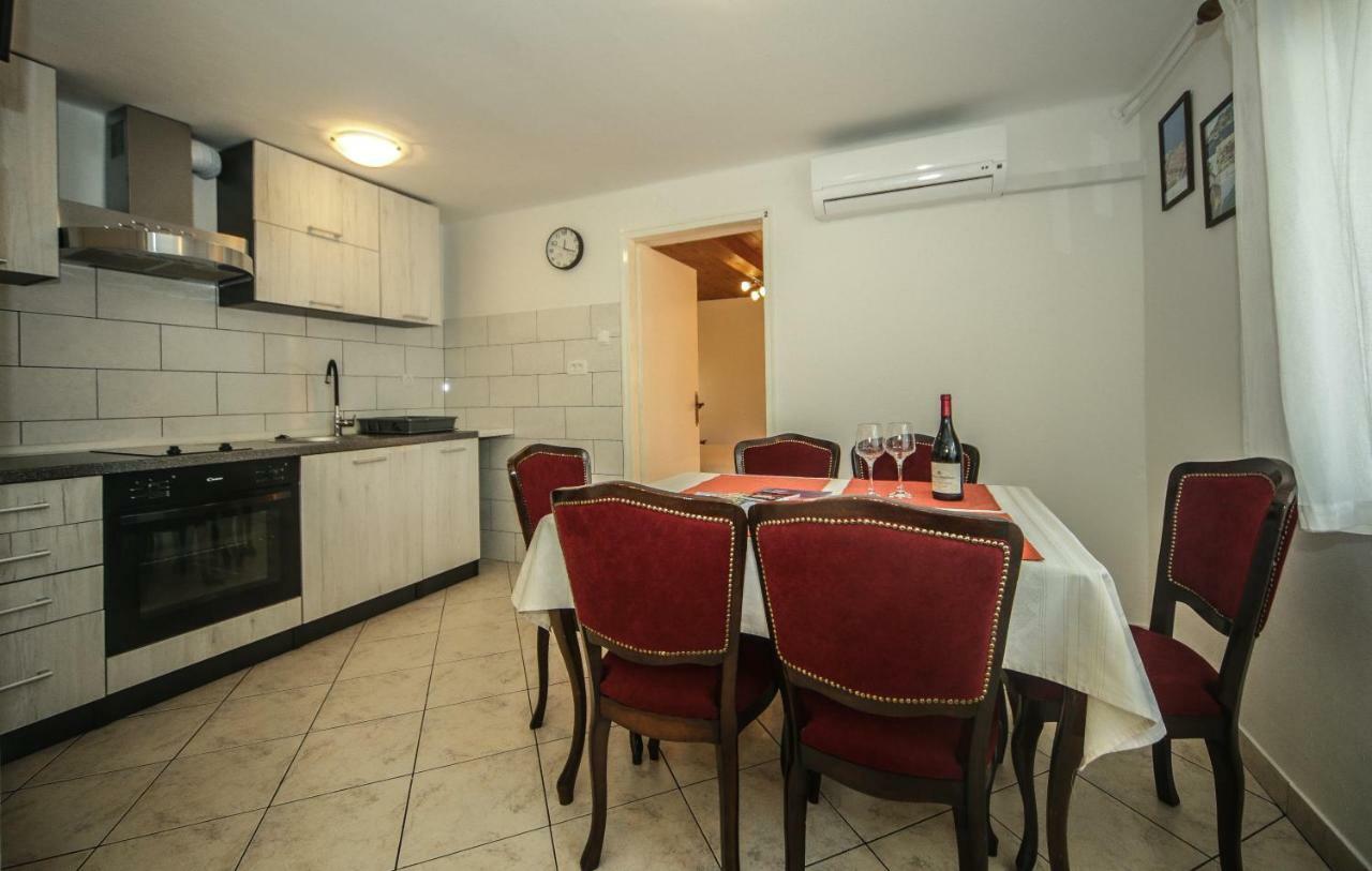 Apartman Ana Lovran Buitenkant foto