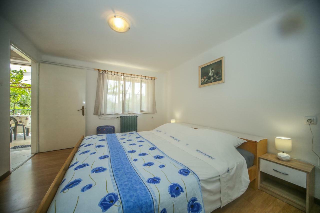 Apartman Ana Lovran Buitenkant foto